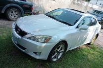 LEXUS IS250 automobile_motos_velos_engins_et_pieces