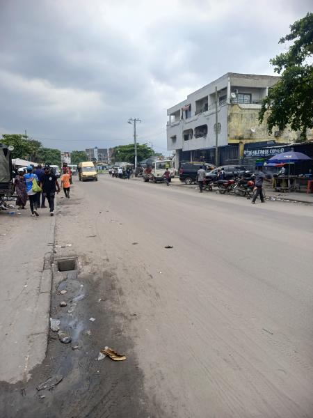 Parcelle type commercial mise en vente  Kasavubu dans un endroit idal 