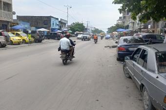 Parcelle type commercial mise en vente  Kasavubu dans un endroit idal 
