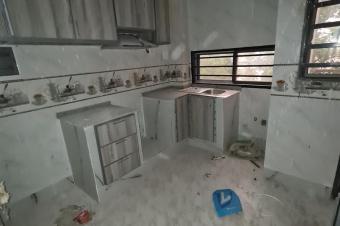 Plusieurs Appartement nouvelle construction dans la commune de ngaliema  mon fleuri   1 une chambre 2 salle de bain cuisine quipe prix700 tout charges   2 2 chambres 2 salle 