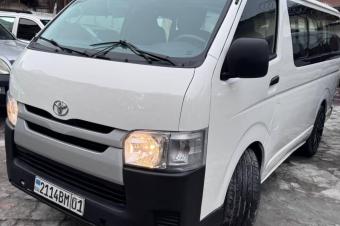 Bus KINSHASA Toyota Hiace 