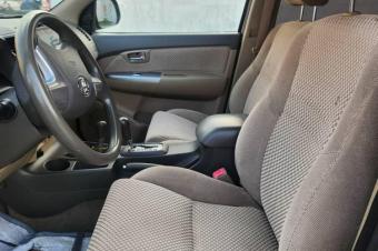 TOYOTA FORTUNER  2014 authentique  Sans plaque  Full options  Automatique Essence  Couleur dorigine  Climatisation impeccable  Kilomtrage faible  Prix 25.000 Localisation kasa v
