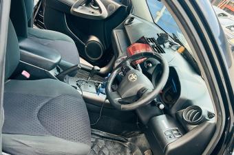  TOYOTA VANGUARD 2014  PLAQUE TRE RCENTE COULEUR DORIGINE  3 BANQUETTES  ANNE DE FABRICATION 2015 KILOMTRAGE  14.235 Km FULL OPTIONS  RADIO ANDRODE  PALETTE