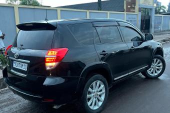  TOYOTA VANGUARD 2014  PLAQUE TRE RCENTE COULEUR DORIGINE  3 BANQUETTES  ANNE DE FABRICATION 2015 KILOMTRAGE  14.235 Km FULL OPTIONS  RADIO ANDRODE  PALETTE