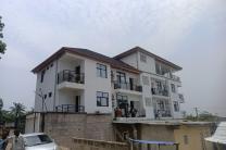 Parcelle dotée d'un immeuble de R+2 plus terrasse à Ngaliema entre météo & laloux  immobilier_vente_location