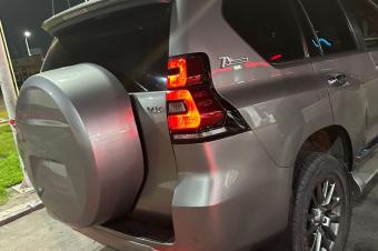 Toyota Land Cruiser prado Couleur beige 23000km Authentique 2022 6 cylindre Essence  55 000  dernier prix on fait laffaire  Localisation moimme offre direct