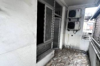 Vente parcelle avec maison de R1 un niveau  Limete premire rue funa 