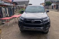  Hilux invinciblex  2023 bouton diesel Automatique  Sans plaque  Prix : 26000$ Localisation appel moi automobile_motos_velos_engins_et_pieces