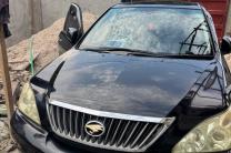 *TOYOTA HARRIER* Sans plaque  Full options  Tout ok  *Prix :10.000$ suka*  Localisation camp PM automobile_motos_velos_engins_et_pieces