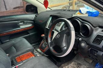 TOYOTA HARRIER Sans plaque  Full options  Tout ok  Prix 10.000 suka  Localisation camp PM