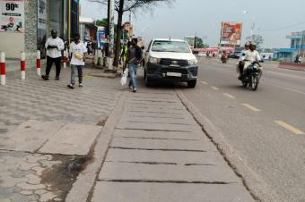 VENTE PARCELLE INCLUS DUN IMMEUBLE DE R2  KALAMU20 MAI