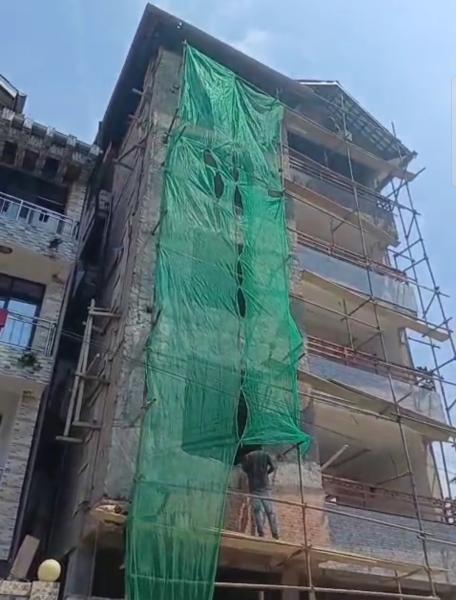 Immeuble  vendre situ au Quartier Bon marchBarumbu 