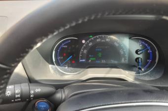 TOYOTA NEWS RAV SANS PLAQUE 2020  PRIX 18.500 AZUI SUKA SUKA.   AUTOMATIQUE ESSENCES KILOMTRAGE FAIBLES CLIMATISATION IMPECCABLES FULLS OPTIONS LOCALISATION APPEL