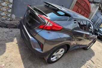 TOYOTA CHR HYBRIDE 