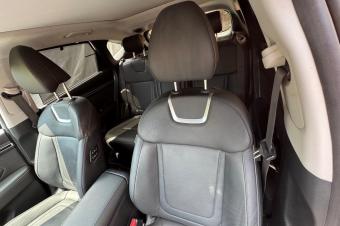 Hyundai Tucson Hybrid  Annee  2023 Full option  Automatique Steptronique Essence 4 cylindre Demarrage bouton Panoramique toit ouvrant Interiur Cuire Siege electrique 2 cte cl