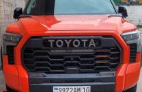 TUNDRA TRD PRO 2023 AUTHENTIQUE Toit panoramique Volant gauche Full option Autom Essence V6 4x4 Climatiser 18.583km intérieur cuire 60.000$ à discuter légèrement Localisation mediacongo