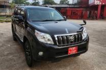 toyota  Prado volant droit 4 cylindre essence sans plaque d'immatriculation fabrication 2015 prix 30.000¢ lisolo localisation gombe bonne chance à tous automobile_motos_velos_engins_et_pieces