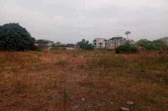 Vente et location dune grande concession  Limetefuna sur macadam 