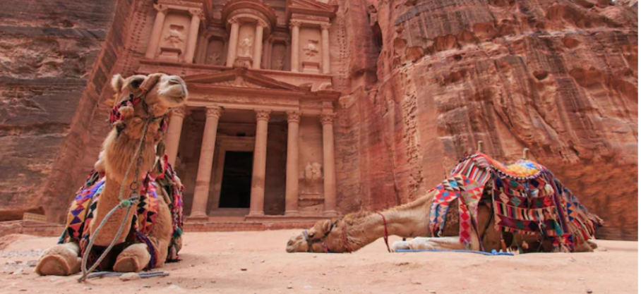 Pétra inondé: des cascades et des torrents en plein milieu du site jordanien