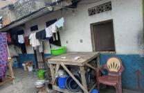 Parcelle avec une maison de chambre salon et studio à yolo nord Commune de Kalamu mediacongo