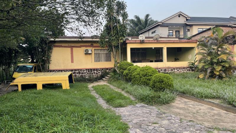 VILLA  VENDRE  NGALIEMA 