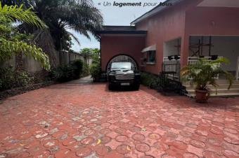 Villa  Ngaliema 35 sur 50m 1.500.000