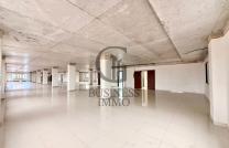 LOCATION DES BUREAUX OPEN SPACE NEUFS, MODERNES ET FONCTIONNELS, D’UNE SUPERFICIE DE 200 M² ET 680 M², IDÉAUX POUR VOS ACTIVITÉS PROFESSIONNELLES. mediacongo