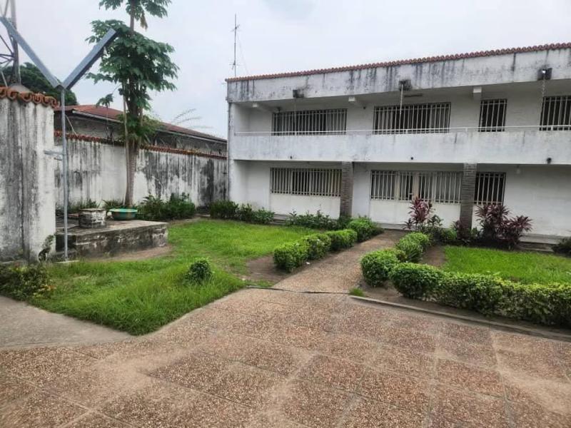 Parcelle   Lemba salongo 24 sur 31 500.000