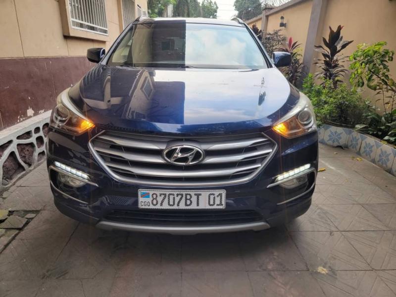 HYUNDAI SANTAFE 2017 A VENDRE A KINSHASA 