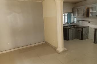 GS13IMMO SARL met  votre disposition la vente d cette parcelle avec un joli btiment d R1 QUPN CNgaliema. Rf Entre Immeuble Flora. Dimension 1528M. Prix 600.000 d