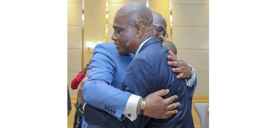 Fayulu avec Tshisekedi réconciliation après 7 ans d'hostilité