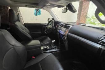 Jeep de marque Toyota 4Runner Anne de fabrication 2020 30600km Sans plaque Tout ok  Toiture avec ouverture Prix 46.500  Localisation UPN die