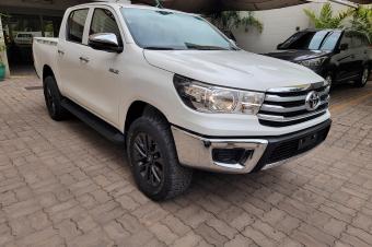 Toyota hilux 2023 00km