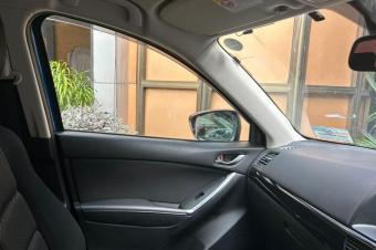 Mazda CX5  4 cylindres essence kilomtrage 9000  anne de fabrication  2015  prix  13500  localisation ngaliema mimosa