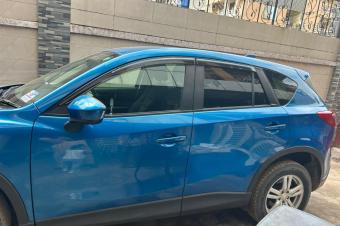 Mazda CX5  4 cylindres essence kilomtrage 9000  anne de fabrication  2015  prix  13500  localisation ngaliema mimosa