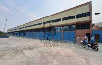 LOCATION DE SUBLIMES LOCAUX COMMERCIAUX DE TYPE A ET B, RÉCEMMENT CONSTRUITS, SITUÉS AU CŒUR DE LA GOMBE, DANS UN EMPLACEMENT HAUTEMENT STRATÉGIQUE ET TRÈS FRÉQUENTÉ mediacongo