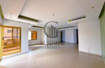 G-BUSINESS IMMO VOUS OFFRE L’OPPORTUNITÉ D’ACQUÉRIR EN LOCATION UN SUPERBE APPARTEMENT DE ± 240 M², IDÉALEMENT SITUÉ AU CŒUR DE LA GOMBE. mediacongo