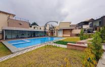 G-BUSINESS IMMO MET À VOTRE DISPOSITION LA VENTE D’UNE SUPERBE VILLA MODERNE, RÉCEMMENT CONSTRUITE, AU SEIN D’UNE CONCESSION PRIVÉE DE 21 VILLAS LÉGÈREMENT IDENTIQUES mediacongo