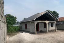 UNE GRANDE PARCELLE AVEC MAISON EN VENTE À BIBWA/N'SELE  immobilier_vente_location