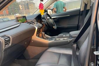 Lexus nx300