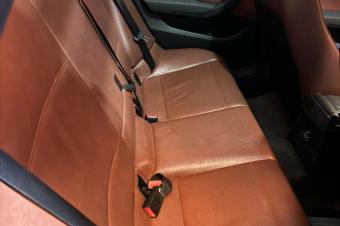 BMW X1 2012 Sans plaque  Toit panoramique  Volant droit full option  Autom Essence 4 cylindres  Climatiser Intrieur cuir  13.500  discuter  Localisation appel  Offre direct