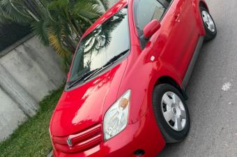 TOYOTA IST A VENDRE 
