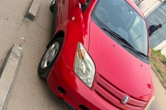 TOYOTA IST A VENDRE 