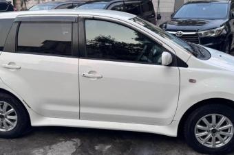TOYOTA IST SANS PLAQUE  VENDRE 