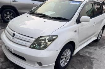 TOYOTA IST SANS PLAQUE  VENDRE 