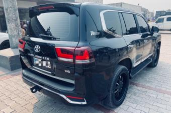 Toyota land cruiser VXR 2022