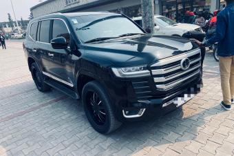 Toyota land cruiser VXR 2022