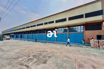 LOCATION LOCAUX COMMERCIAUX DE TYPE A ET B NEUFS A KINSHASAGOMBE
