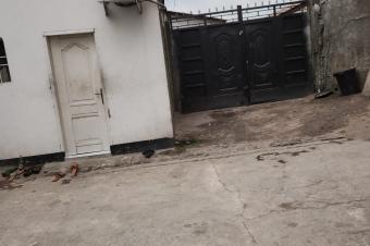 Vente parcelle sur macadam  Limete 1 re rue funa 