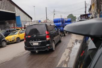 Vente parcelle sur macadam  Limete 1 re rue funa 